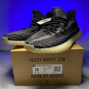 YEEZY BOOST 350 V2 CARBON SIZE 10